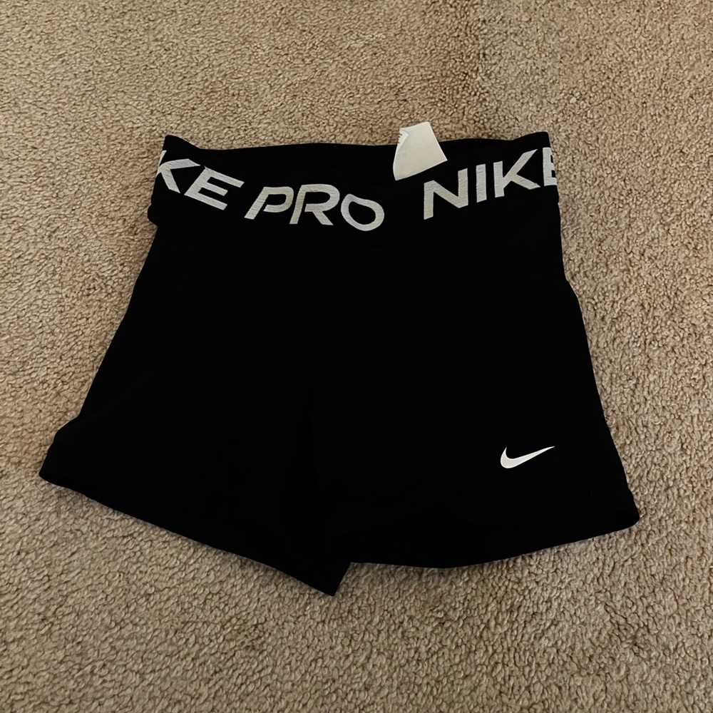 Womens Nike Pros